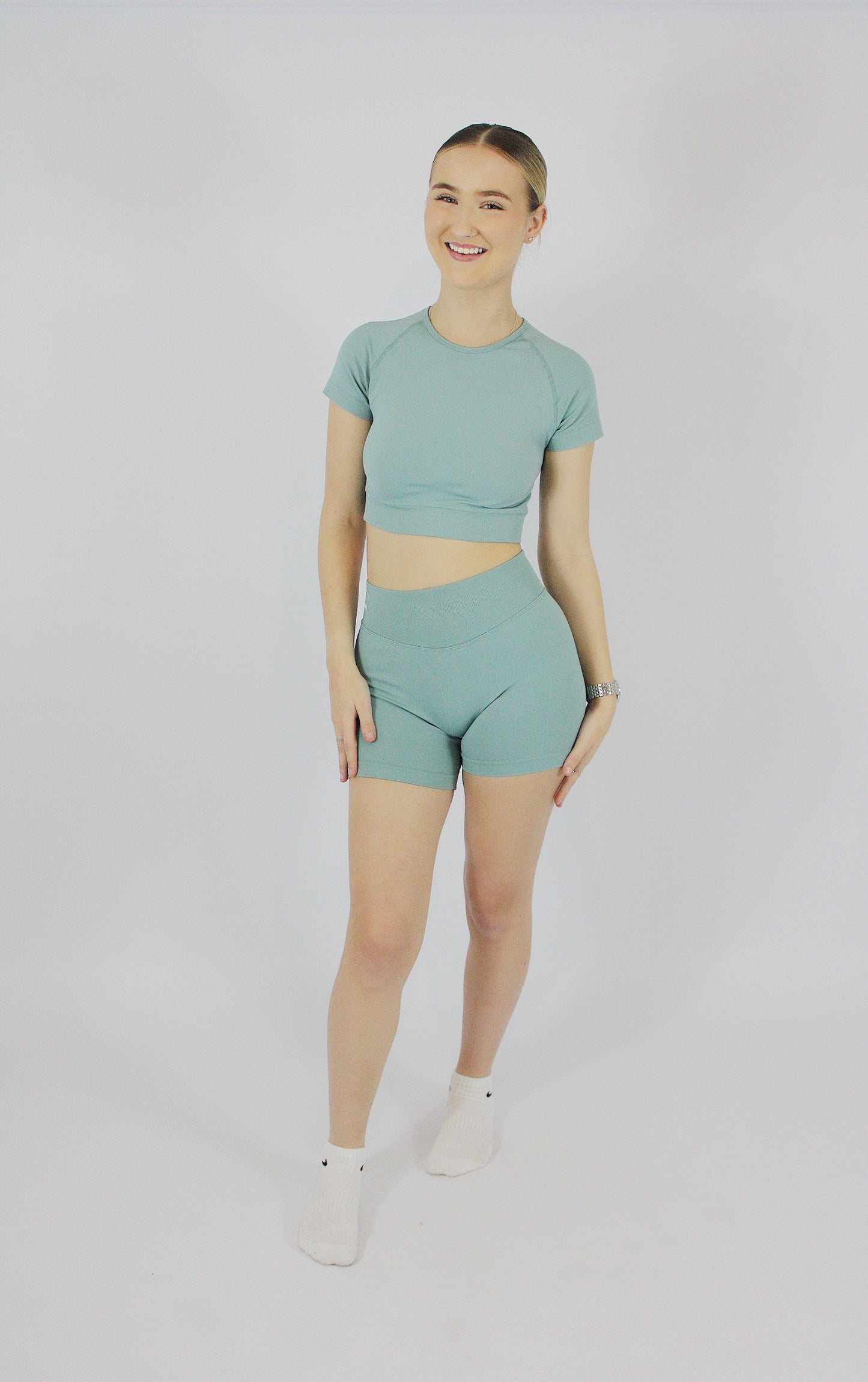 Sage compress shorts