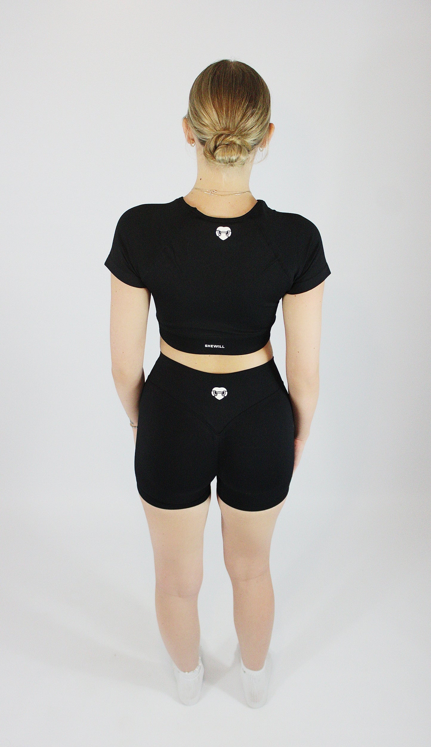 Black compression cropped tee